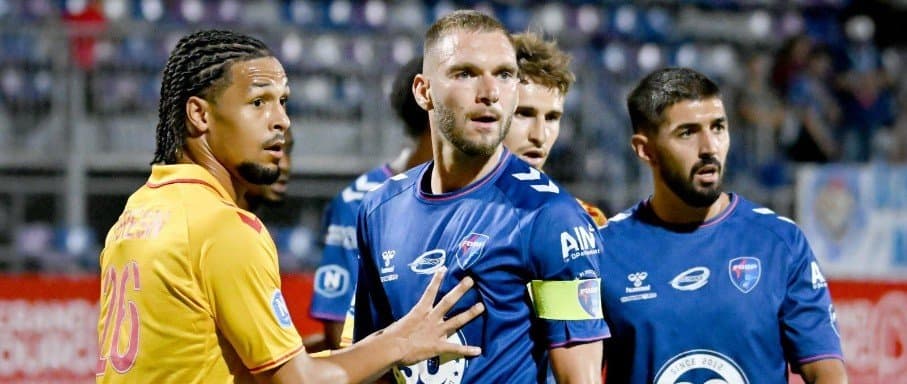 F BOURG EN BRESSE P01 - FC VILLEFRANCHE BEAUJOLAIS